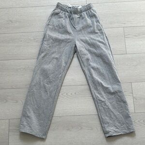 Alo yoga Accolade Straight Leg Sweatpant